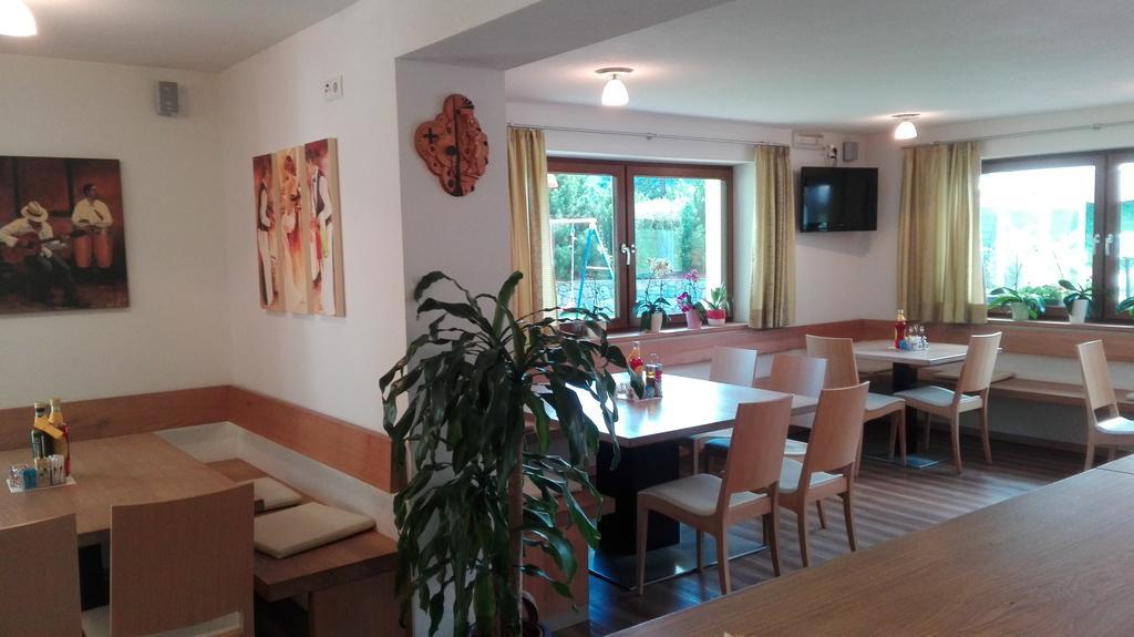 Reschnerhof Bed & Breakfast Resia Exterior foto